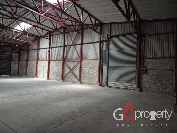 Alquiler de bodega industrial en Ochomogo!